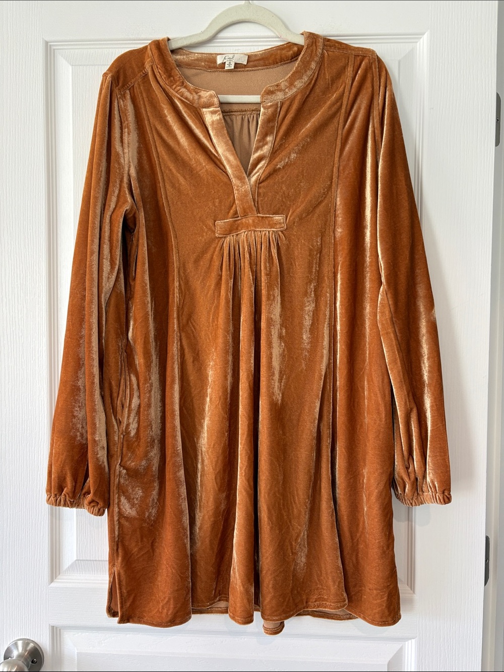 Easel Velvet Perfect For Fall Velvet Dress